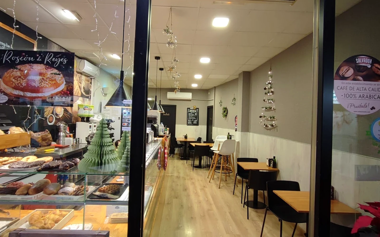 Cafetería-Panadería Ana María